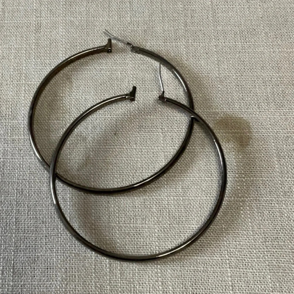 HOOPS - Picture 5 of 5